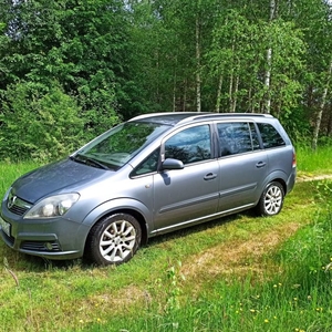 Opel Zafira B 1.6 LPG 2007 r, 7 osób, Bezwypadkowy, bardzo ekonomiczny