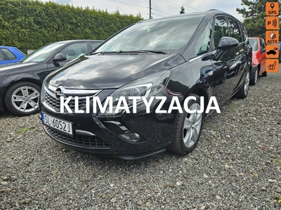 Opel Zafira C Navi / Klimatronic x 2 / Tempomat / Podgrzewane fotele