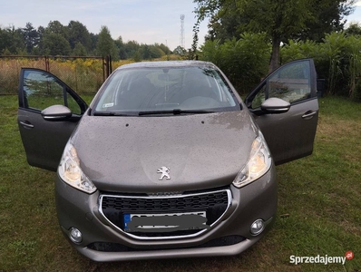 Peugeot 208, 2012