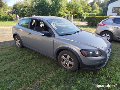 Sprzedam Volvo C30 jeden właściciel w Polsce od 8 lat.