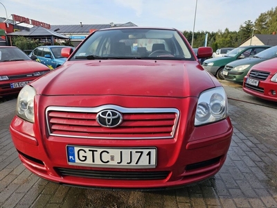 Toyota Avensis 1.6 benzyna 2006 rok Klima