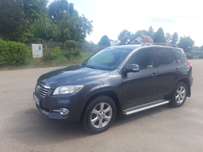 Toyota RAV4 /benzyna, 4x4, navi/