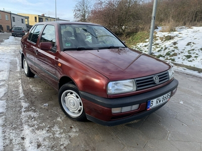 Volkswagen Vento VW VENTO Piękny Klasyk Mały Przebieg Opłacony