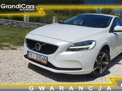 Volvo V40 II 2.0 D2 120KM # Full LED # Navi # Digital # Biała Perła # MOMENTUM !!