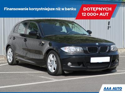 BMW Seria 1 E81/E87 Hatchback 5d E87 2.0 120i 150KM 2006