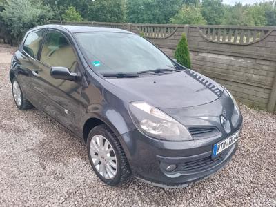 Clio 1,6 benzyna