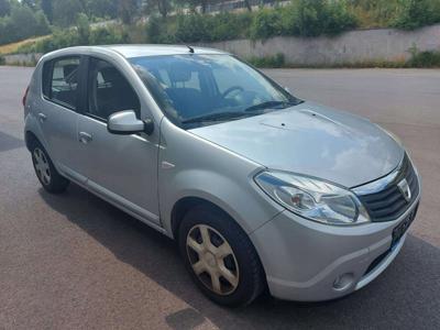 Dacia Sandero I Hatchback 5d 1.6 MPI 87KM 2009