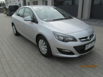 Opel Astra J Sedan 1.4 Turbo ECOTEC 140KM 2015