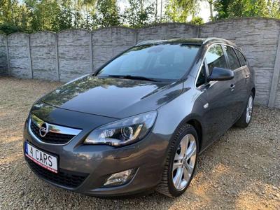 Opel Astra J Sports Tourer 1.4 Turbo ECOTEC 140KM 2011