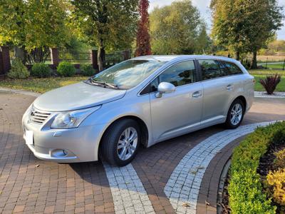 Toyota Avensis II Kombi 2.0 D-4D 126KM 2009