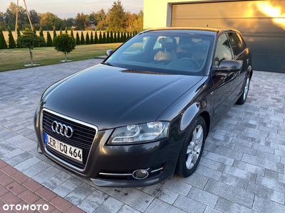 Audi A3 2.0 TDI Sportback DPF S tronic S line Sportpaket