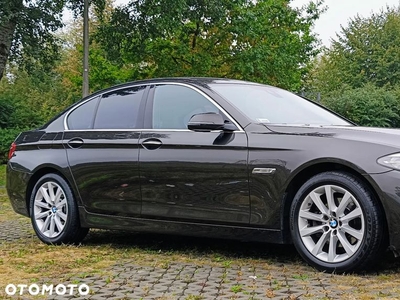 BMW Seria 5 520d Luxury Line