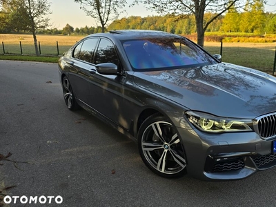 BMW Seria 7 750i xDrive Edition Exclusive