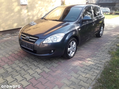 Kia Ceed 1.4 CVVT LX