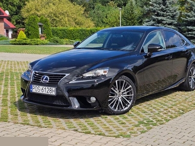 Lexus IS III XE39 salon Polska bezwypadkowy Hybryda 181KM 2013r