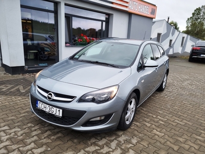 Opel Astra J