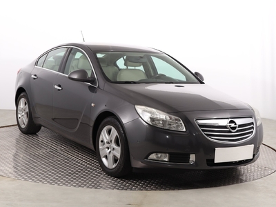 Opel Insignia , Salon Polska, Klimatronic, Tempomat, Parktronic