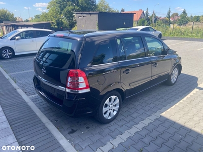 Opel Zafira 1.8 Design Edition