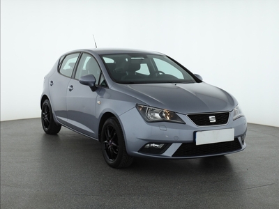 SEAT Ibiza V , Salon Polska, Klima, Parktronic, Podgrzewane siedzienia