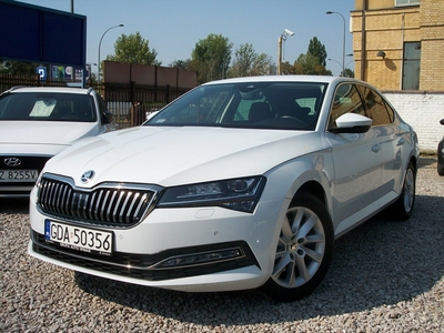 Skoda Superb III SALON PL. pierwszy wł. 100% bezwypadkowy BIAŁA PERŁA