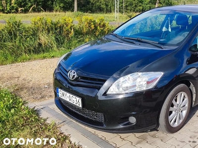 Toyota Auris 1.33 VVT-i Terra