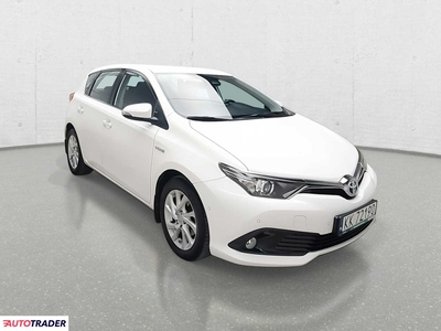 Toyota Auris 1.8 hybrydowy 99 KM 2018r. (Komorniki)