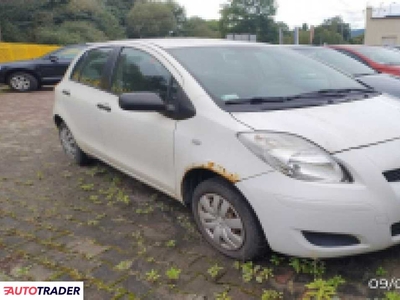 Toyota Yaris 1.0 benzyna 69 KM 2011r. (Komorniki)