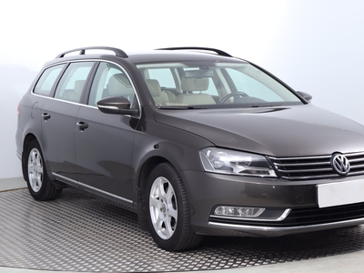 Volkswagen Passat B7 , Salon Polska, Klimatronic, Tempomat, Parktronic,