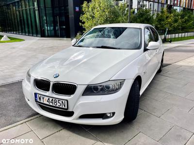 BMW Seria 3 320d Efficient Dynamics Luxury Line