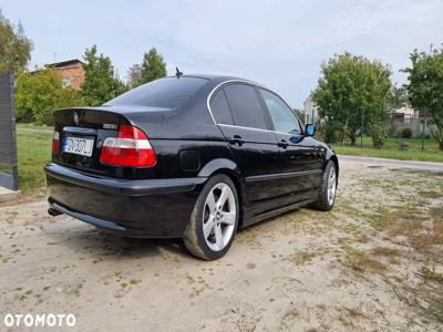 BMW Seria 3 325i