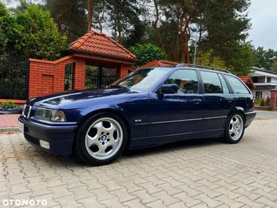 BMW Seria 3 328i