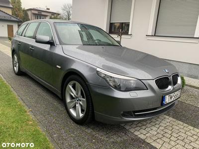 BMW Seria 5 530d xDrive Touring Edition Exclusive