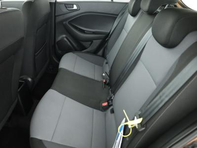Hyundai i20 2018 1.2 19475km ABS klimatyzacja manualna
