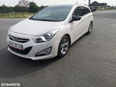 Hyundai i40 i40cw 1.7 CRDi Fifa World Cup Edition