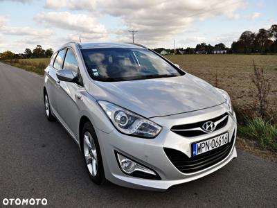 Hyundai i40 Kombi blue 1.7 CRDi Family+