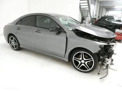 Mercedes-Benz CLA 200 AMG Line