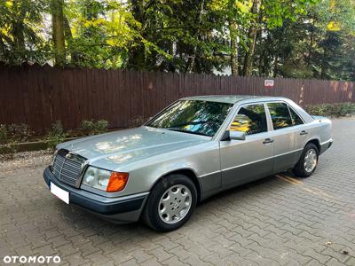 Mercedes-Benz W124 (1984-1993)