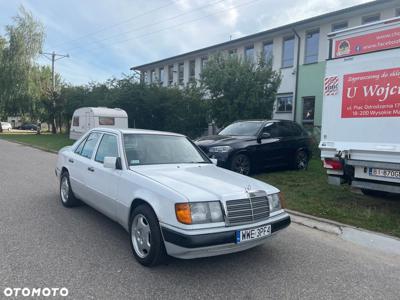 Mercedes-Benz W124 (1984-1993)