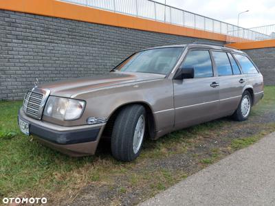 Mercedes-Benz W124 (1984-1993)