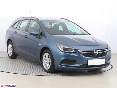 Opel Astra 1.4 123 KM 2017r. (Piaseczno)