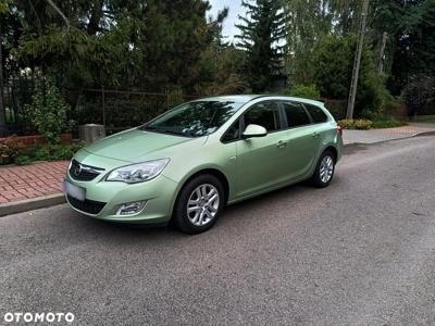 Opel Astra 1.4 Turbo Color Edition