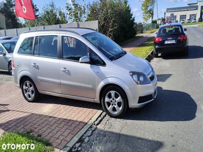 Opel Zafira 1.6 Elegance