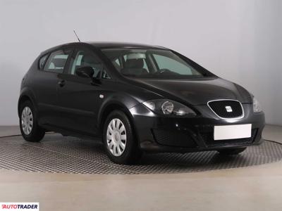 Seat Leon 1.6 103 KM 2010r. (Piaseczno)