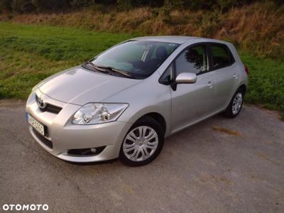 Toyota Auris 1.6 VVT-i Sol