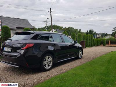 Toyota Corolla 1.8 hybrydowy 122 KM 2021r.