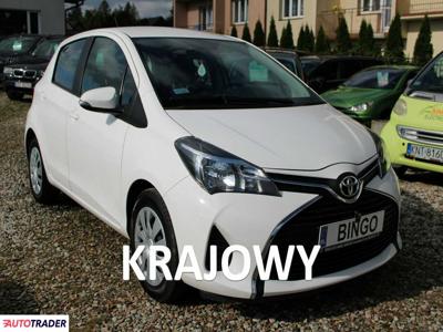 Toyota Yaris 1.0 benzyna 69 KM 2017r. (Harklowa)