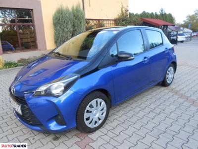 Toyota Yaris 1.0 benzyna + LPG 69 KM 2017r. (Tychy)