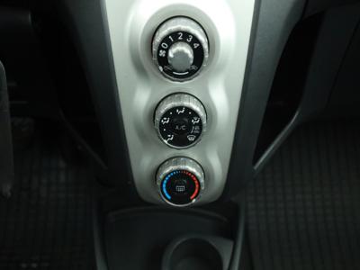 Toyota Yaris 2006 1.0 VVT