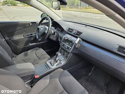 Volkswagen Passat 2.0 FSI Comfortline Tiptr