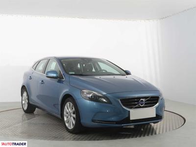 Volvo V40 2.0 150 KM 2015r. (Piaseczno)